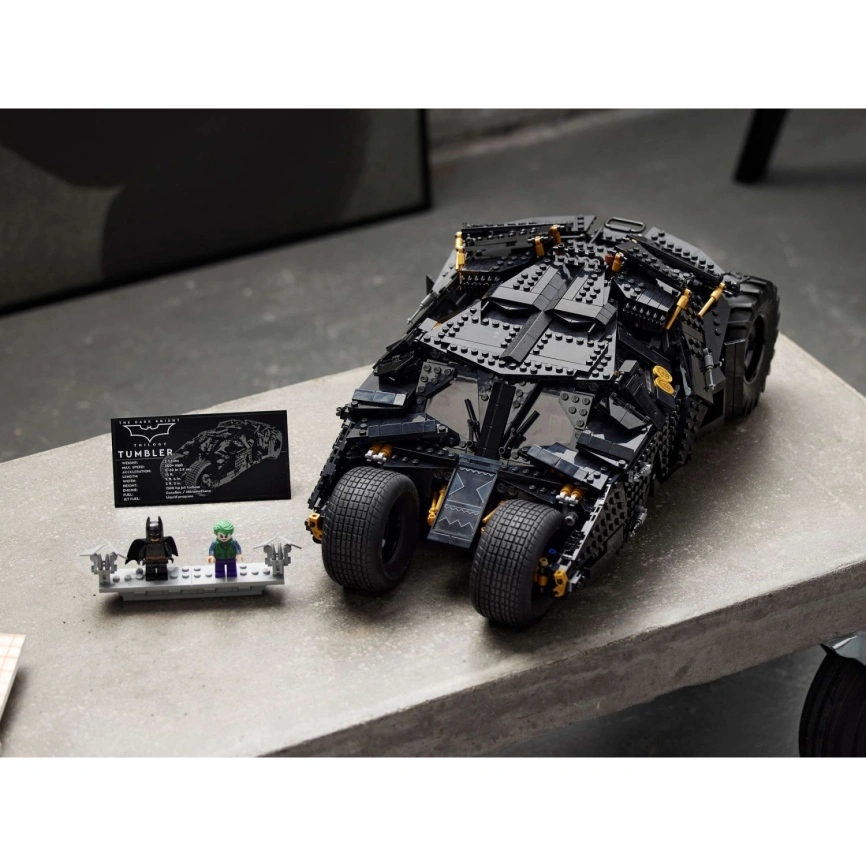 Конструктор LEGO Batman Super Heroes Batmobile 76240 фото 6