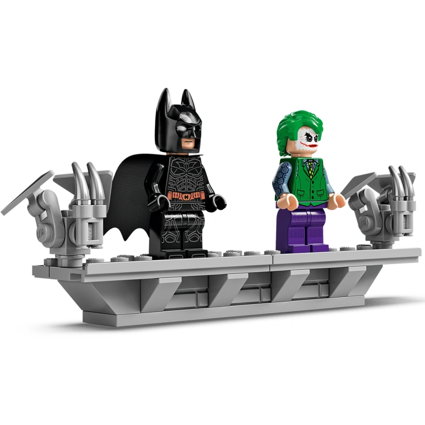 Конструктор LEGO Batman Super Heroes Batmobile 76240 фото 5