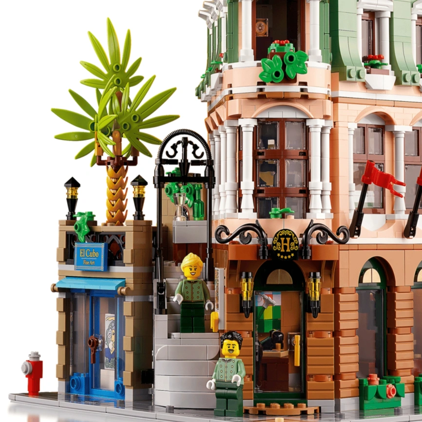 Конструктор LEGO Creator Boutique Hotel 10297 фото 2