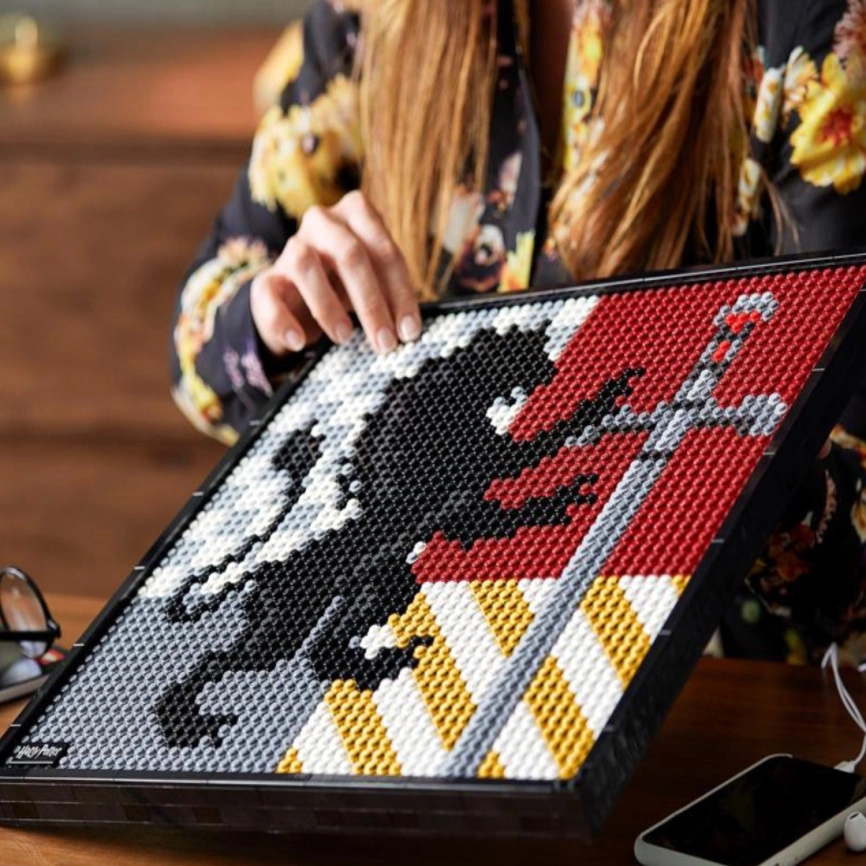 Конструктор LEGO Art Harry Potter Hogwarts Crest 31201 фото 4